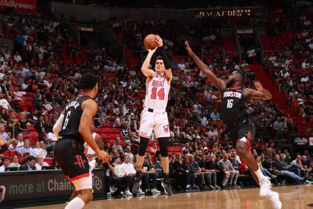 交易市场上 交易市场上